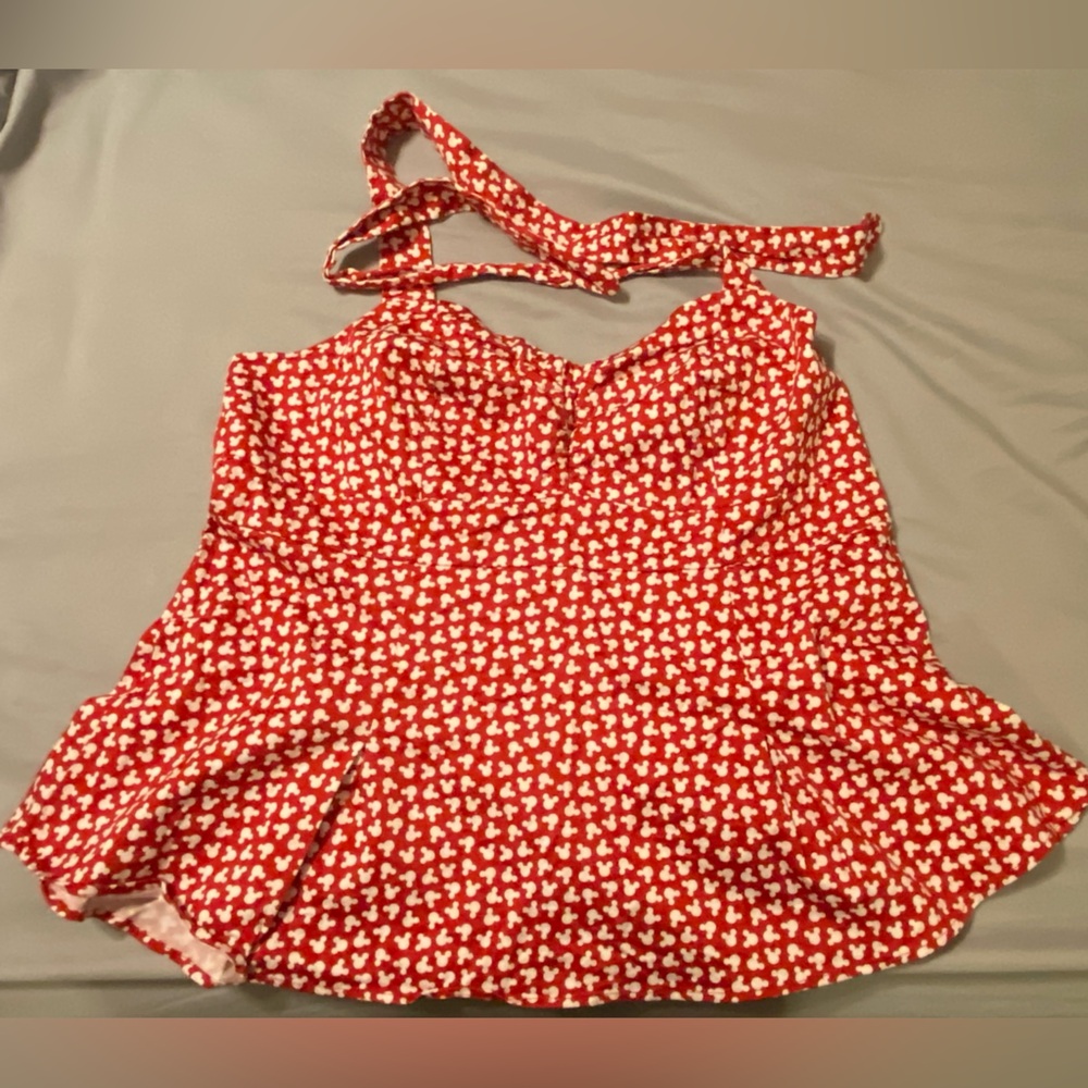 Torrid Disney Mickey Mouse Halter Top - Size 3